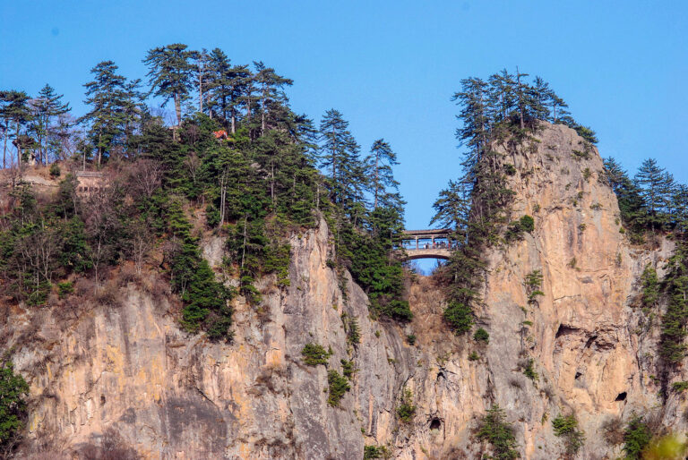 Scenery of Maiji Mountain - 9d44375291e0793bdf606dc5f5d3022